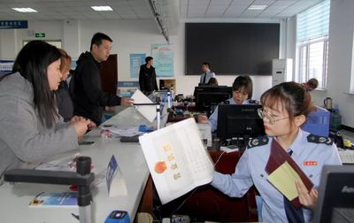 巾幗風采映稅徽 服務春風暖人心——記清河門區稅務局辦稅服務廳巾幗文明崗